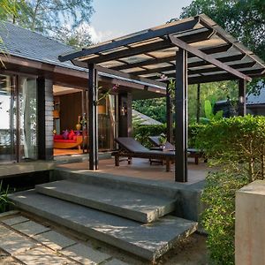 Casuarinas Family Villa
